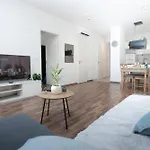 Raday Residence Premium Suite With Ac